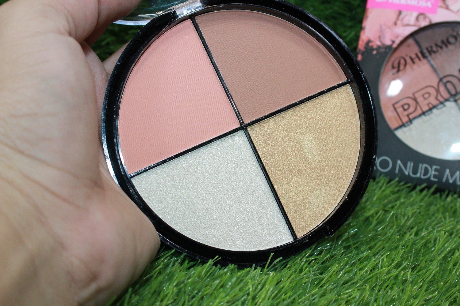 Dhermosa Pro Nude MakeUp Blush, Contour & Highlighter Kit