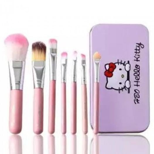 Hello Kitty Makeup Brush Set