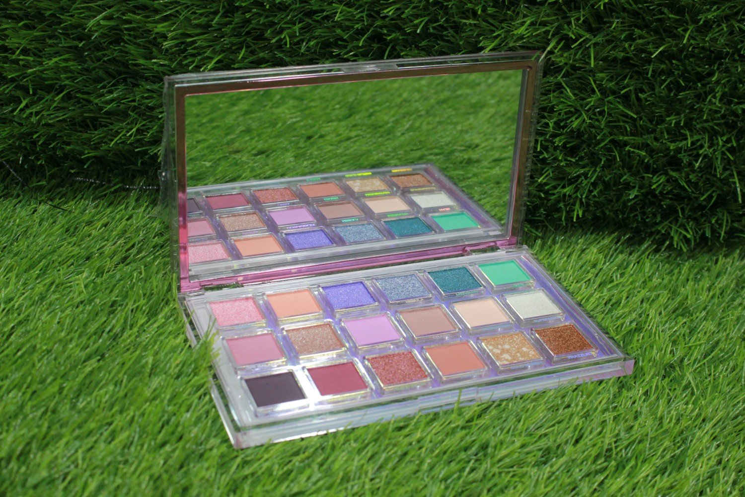 Huda Moji Murcury RetroGrade EyeShadow Pallet