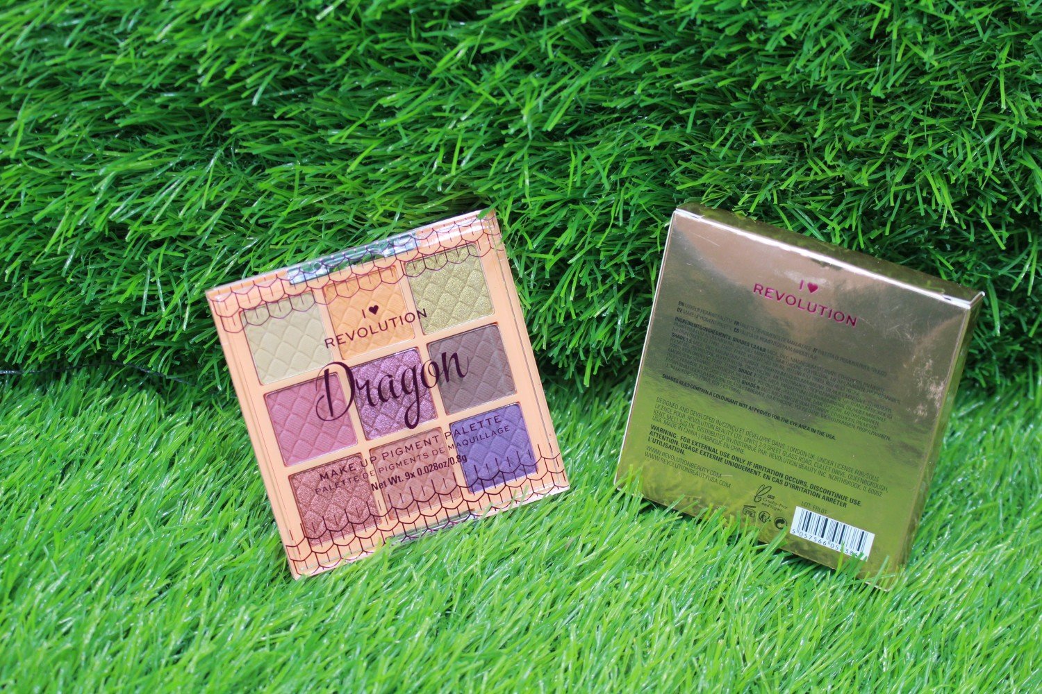 REVOLUTION Dragon EyeShade Pallet